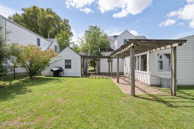 415 Oread Rd, Louisville, KY 40207