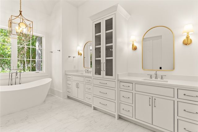 1333 Pikes Bluff Road, St Simons Island, GA 31522