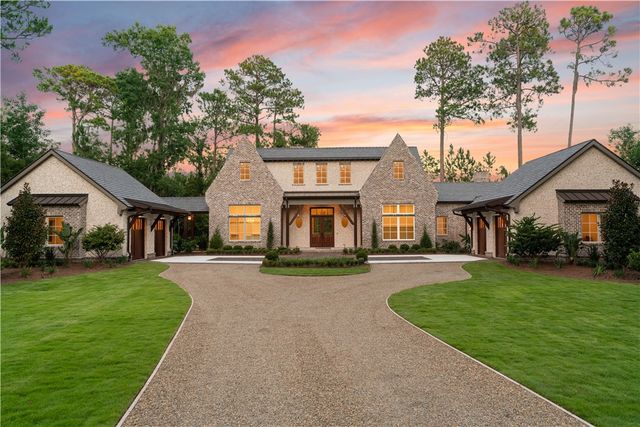 1333 Pikes Bluff Road, St Simons Island, GA 31522