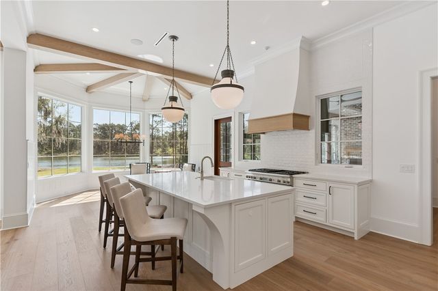 1333 Pikes Bluff Road, St Simons Island, GA 31522