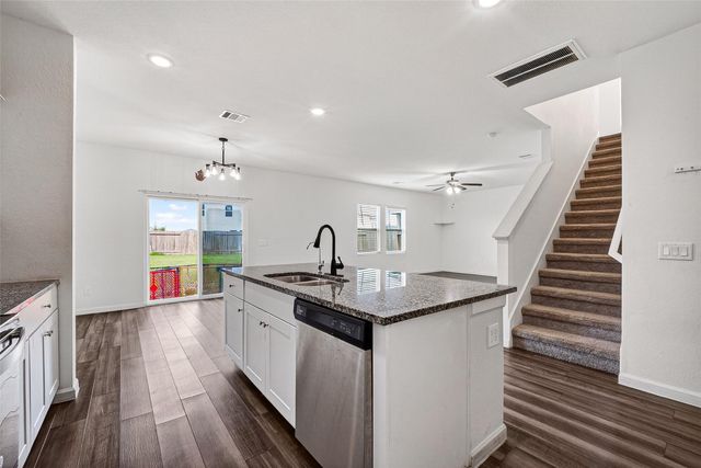 7518 Evitale Way, Houston, TX 77049