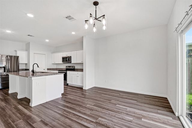 7518 Evitale Way, Houston, TX 77049