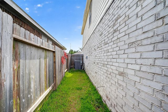 7518 Evitale Way, Houston, TX 77049