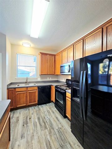 10736 Traymore Drive, Fort Worth, TX 76244