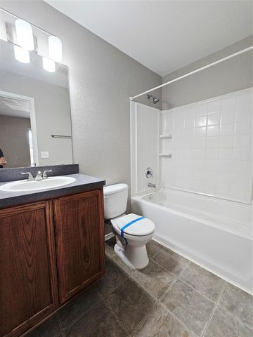 10736 Traymore Drive, Fort Worth, TX 76244