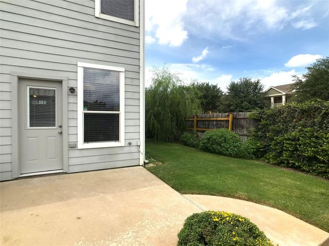 10736 Traymore Drive, Fort Worth, TX 76244