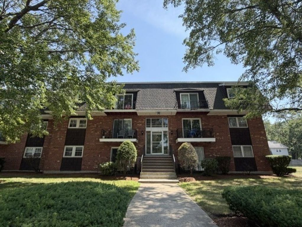 5 Pilgrim Circle F, Methuen, MA 01844