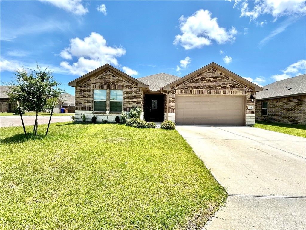1341 Trent Park, Corpus Christi, TX 78415
