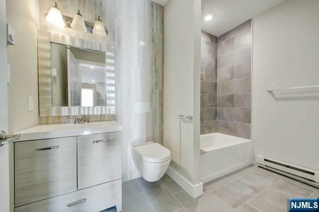 184 Main Street 3, Lodi, NJ 07644