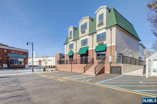 184 Main Street 3, Lodi, NJ 07644