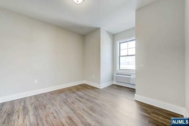 184 Main Street 3, Lodi, NJ 07644