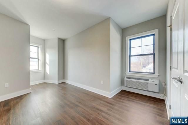 184 Main Street 3, Lodi, NJ 07644