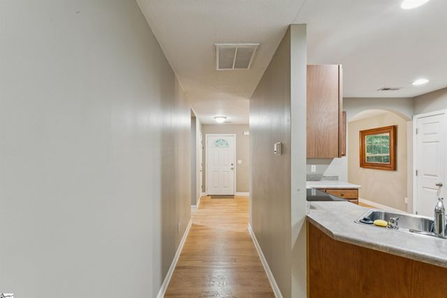 113 Valley Drive, Anderson, SC 29625