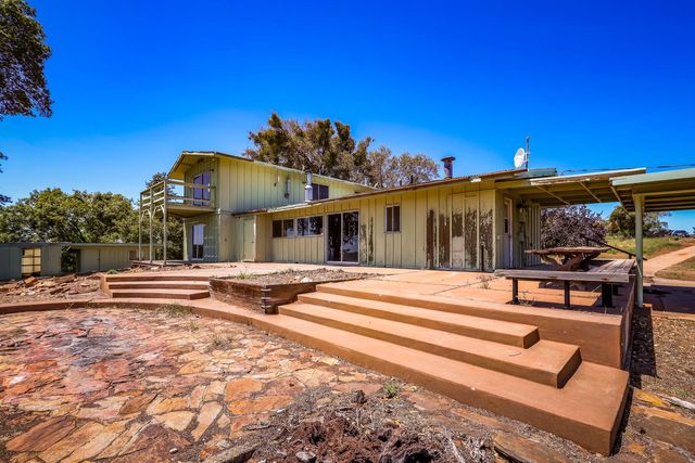 486 Rich Gulch Rd, Mokelumne Hill, CA 95245