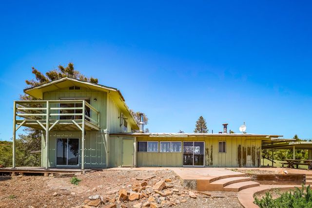 486 Rich Gulch Rd, Mokelumne Hill, CA 95245