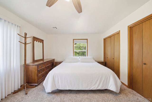 64 Walnut Street, Locust Grove, OK 74352