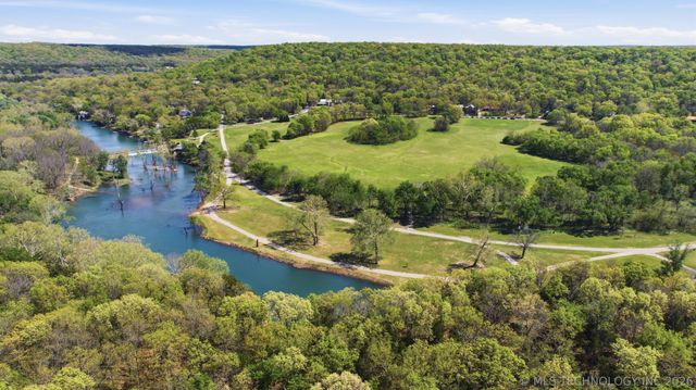 64 Walnut Street, Locust Grove, OK 74352