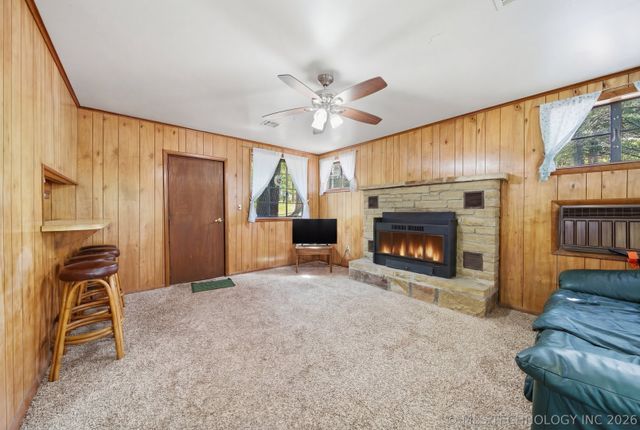 64 Walnut Street, Locust Grove, OK 74352