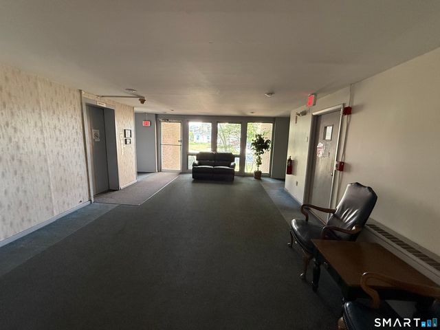 53 Wolcott Hill Road B17, Wethersfield, CT 06109