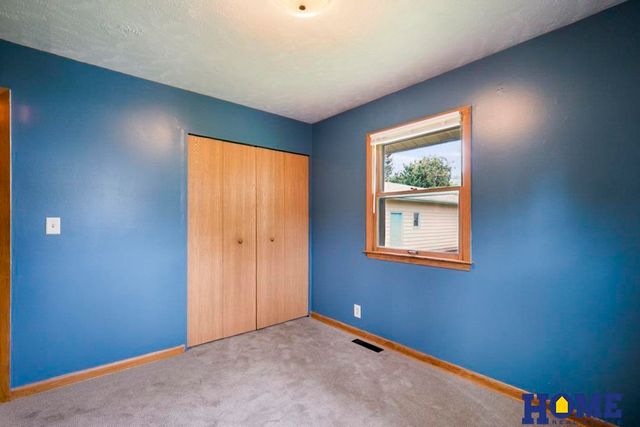 4220 Greenwood Street, Lincoln, NE 68504