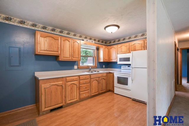 4220 Greenwood Street, Lincoln, NE 68504