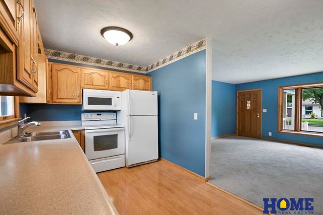 4220 Greenwood Street, Lincoln, NE 68504