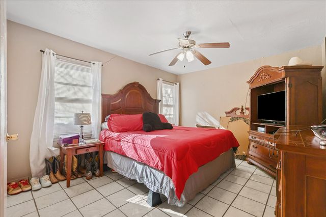 3404 Livingston Avenue, Fort Worth, TX 76110