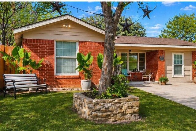 3404 Livingston Avenue, Fort Worth, TX 76110