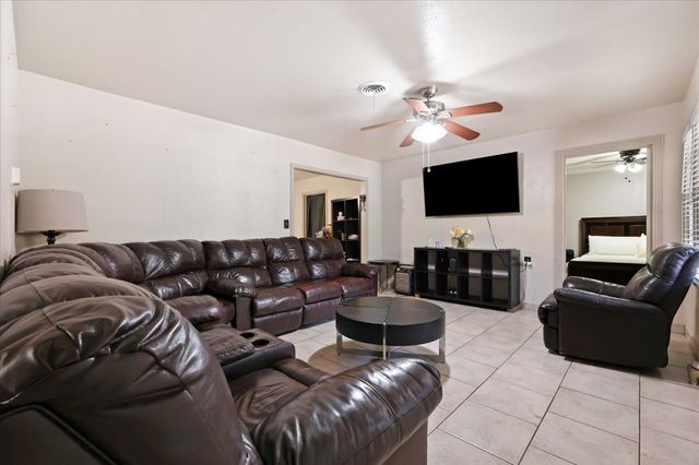 3404 Livingston Avenue, Fort Worth, TX 76110