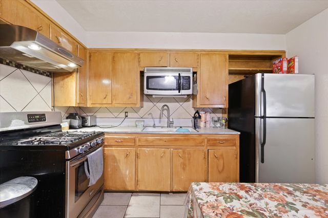 3404 Livingston Avenue, Fort Worth, TX 76110