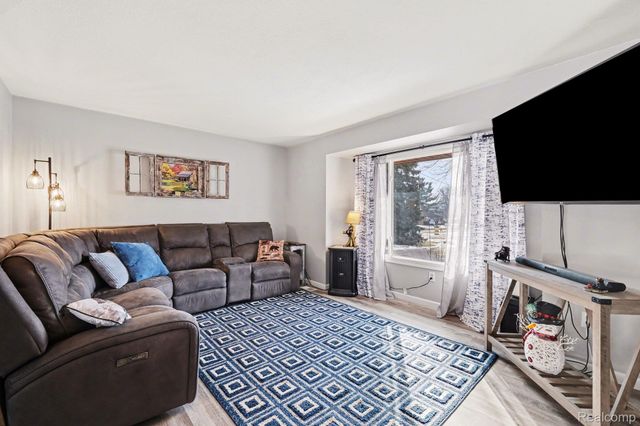 9184 Chesterfield Drive, Swartz Creek, MI 48473