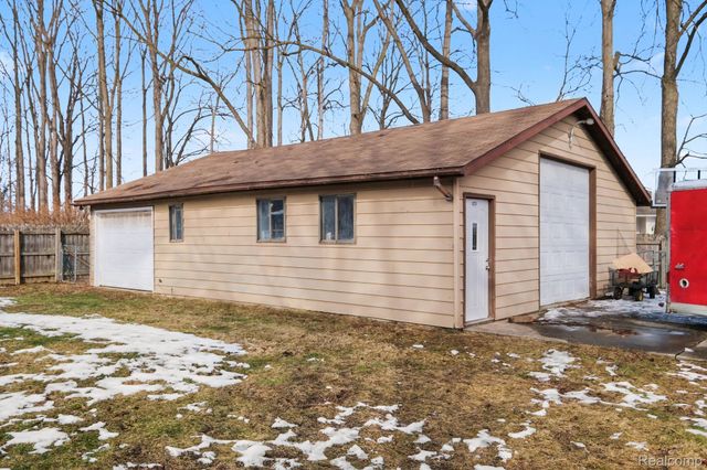 9184 Chesterfield Drive, Swartz Creek, MI 48473