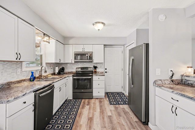 9184 Chesterfield Drive, Swartz Creek, MI 48473