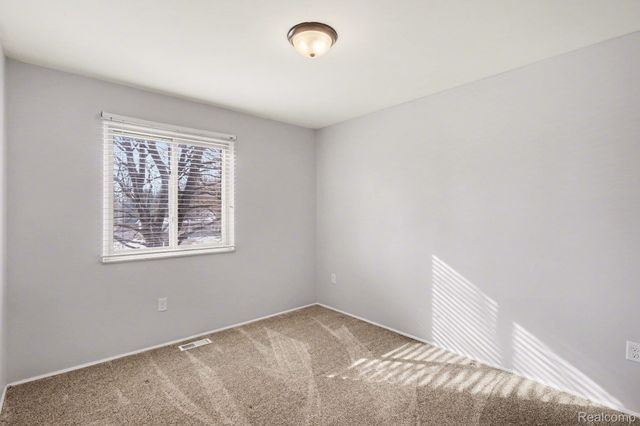 9184 Chesterfield Drive, Swartz Creek, MI 48473