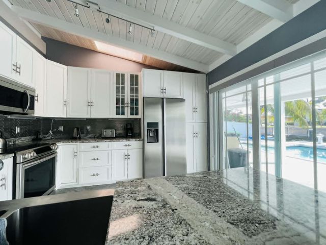 2531 Gulfstream Lane, Fort Lauderdale, FL 33312