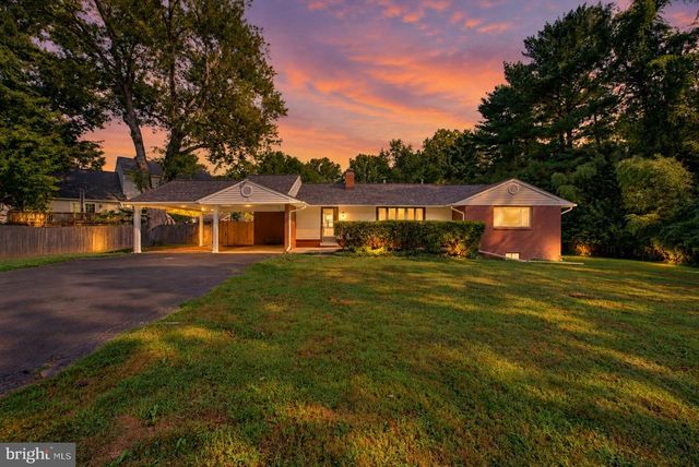 5246 GUINEA RD, Burke, VA 22015