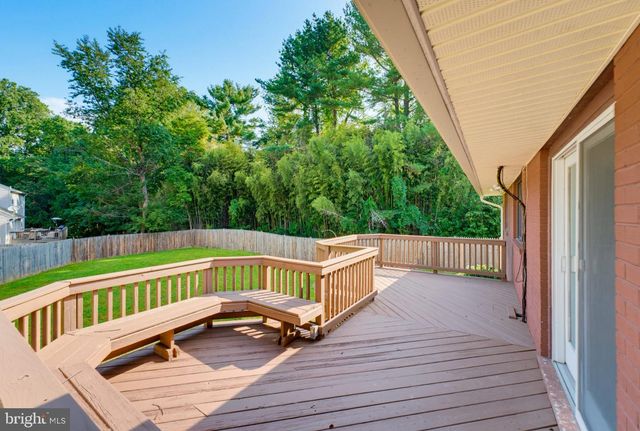 5246 GUINEA RD, Burke, VA 22015