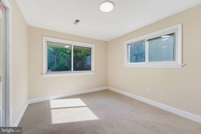 5246 GUINEA RD, Burke, VA 22015