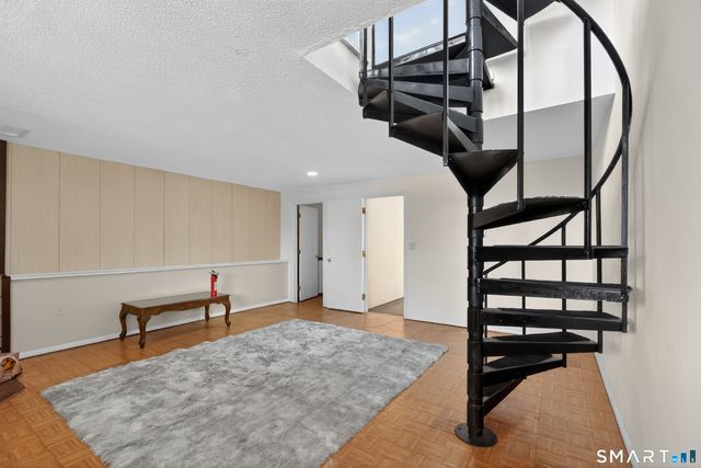 95 Wauwinet Trail 95, Guilford, CT 06437