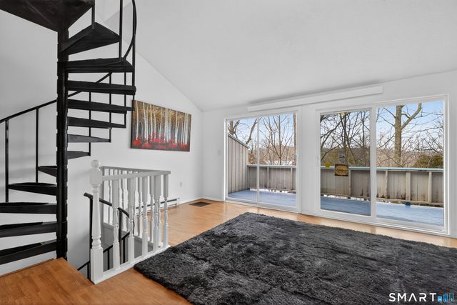 95 Wauwinet Trail 95, Guilford, CT 06437