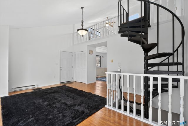 95 Wauwinet Trail 95, Guilford, CT 06437