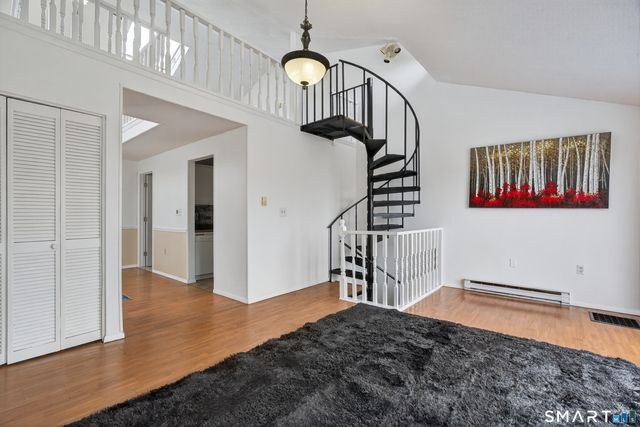 95 Wauwinet Trail 95, Guilford, CT 06437