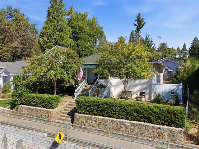 22 S Auburn St, Colfax, CA 95713
