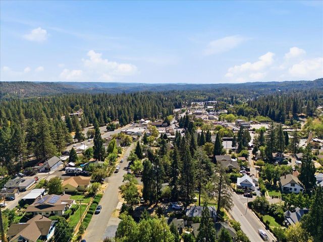 22 S Auburn St, Colfax, CA 95713