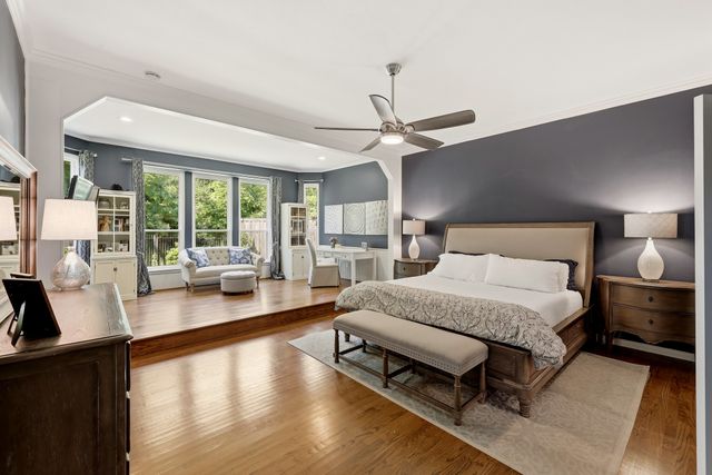 8814 Sanshire Avenue, Dallas, TX 75231