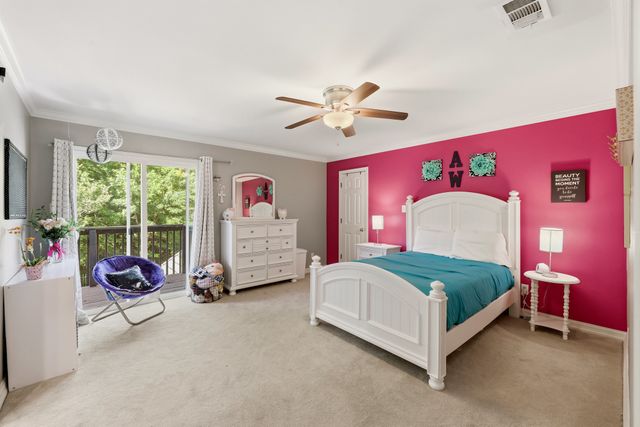 8814 Sanshire Avenue, Dallas, TX 75231