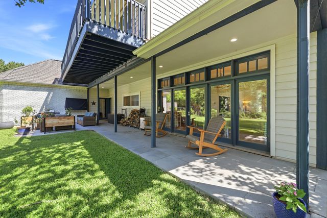 8814 Sanshire Avenue, Dallas, TX 75231