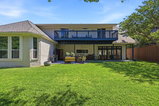 8814 Sanshire Avenue, Dallas, TX 75231