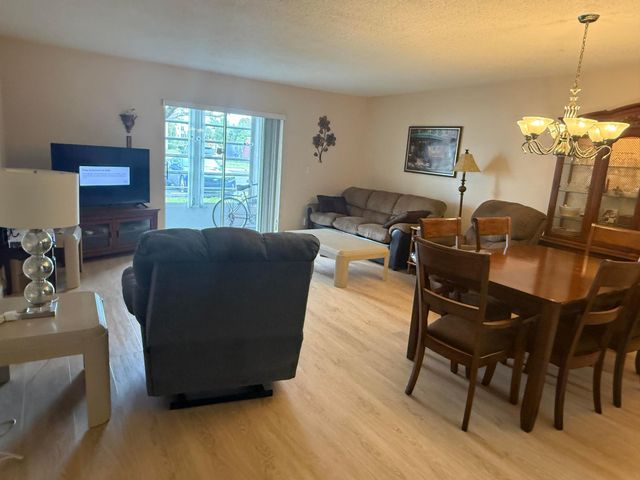 4770 NW 21st Street 105, Lauderhill, FL 33313