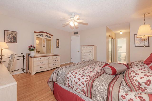 4770 NW 21st Street 105, Lauderhill, FL 33313